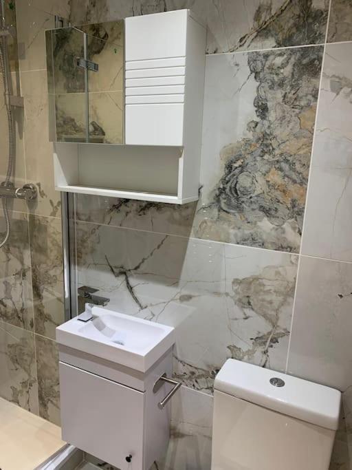 Apartment C, A One Bedroom Flat In South London Carshalton Dış mekan fotoğraf